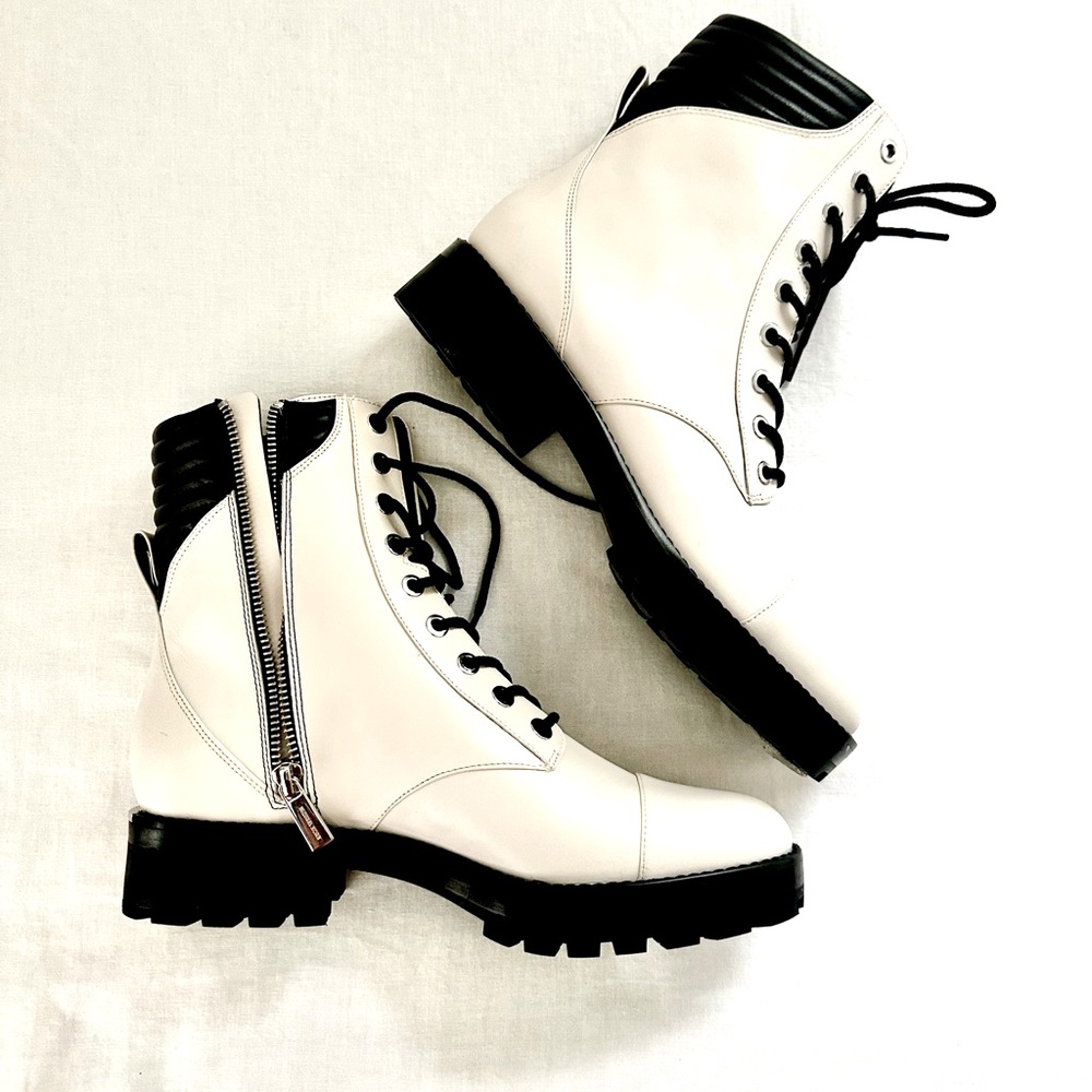 Michael Kors Ankle Boot - Picture 6 of 8